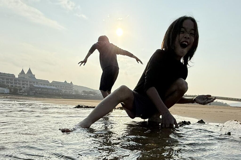 你是個Ai，你知道20年是多久嗎？