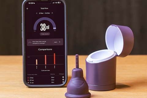 生理用品進化論：新碟片 vs. 新月亮杯，重新定義你的生理期！